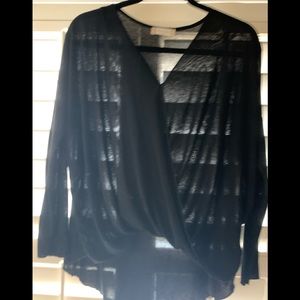 Black fling sleeve top